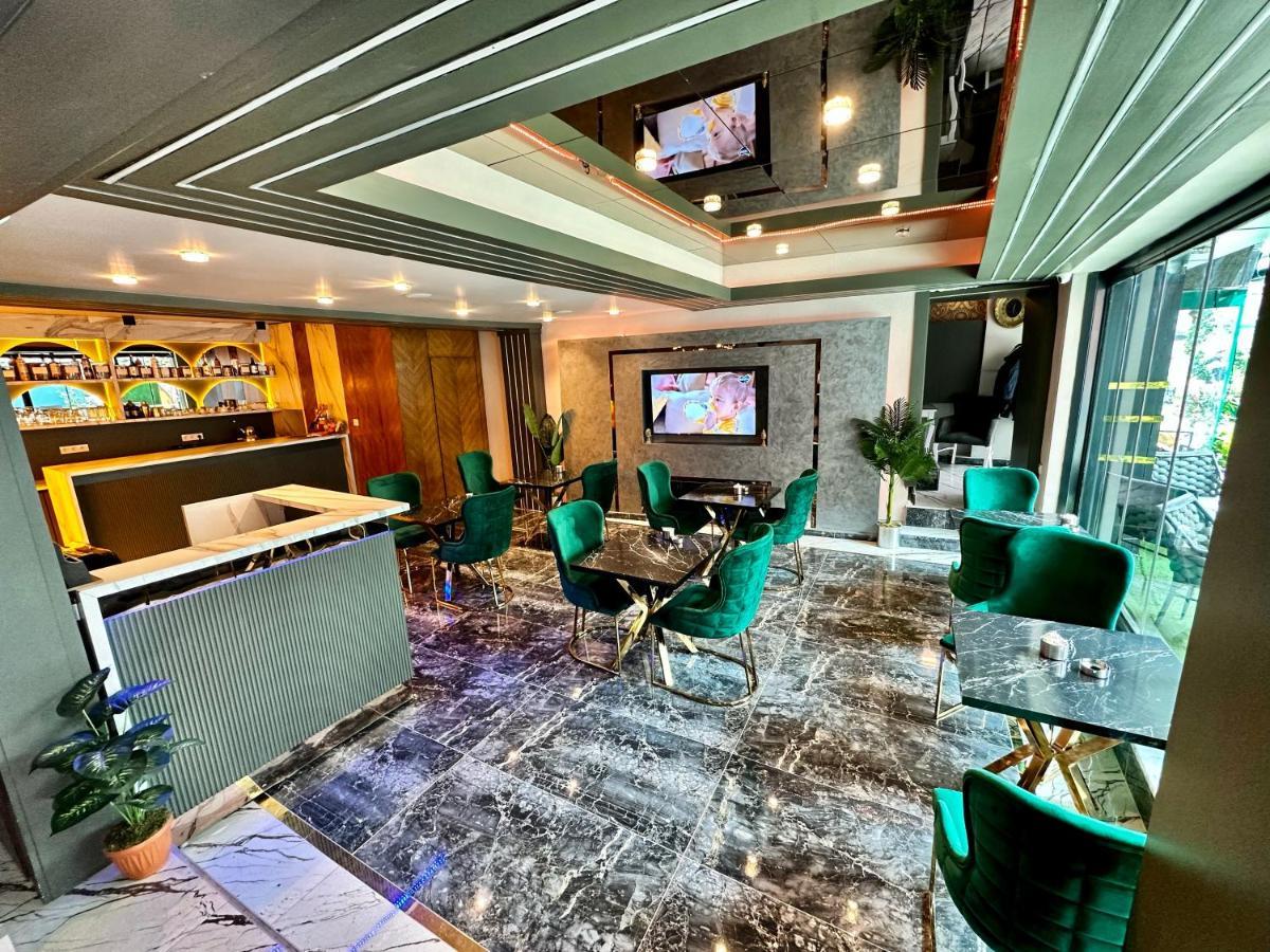 Crowned Plus Hotel İstanbul Dış mekan fotoğraf